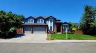 13600 NW 49th Ave, Vancouver, WA 98685