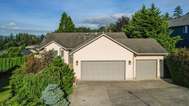 2257  37th St, Washougal, WA 98671