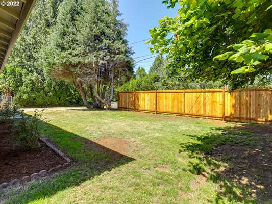 8015 NE 78th St, Vancouver, WA 98662