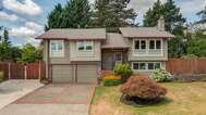 7108 NE Meadows Dr, Vancouver, WA 98662