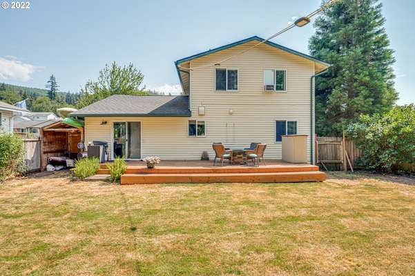 151  Greystone Rd, Kalama, WA 98625