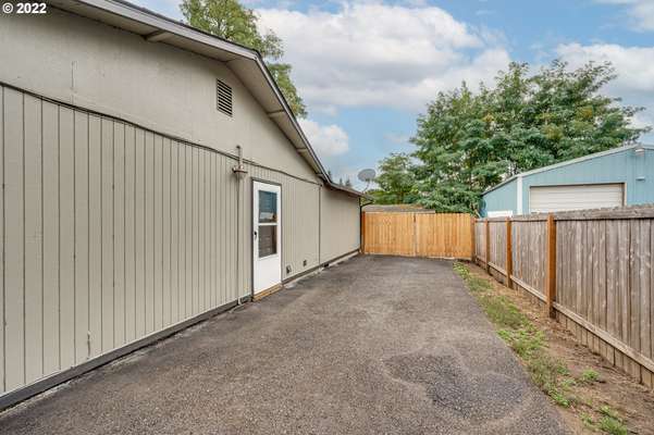 14109 NE 76th St, Vancouver, WA 98682