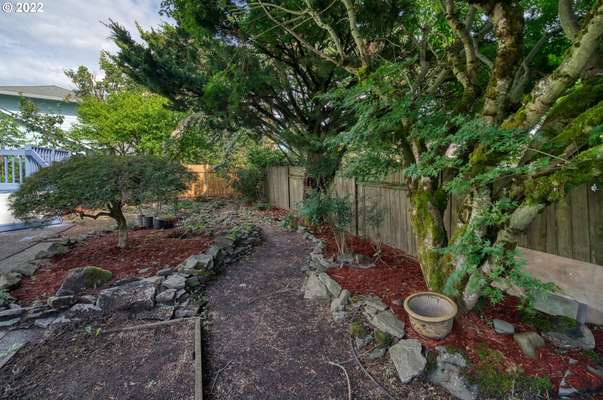 15713 NE 6th Cir, Vancouver, WA 98684