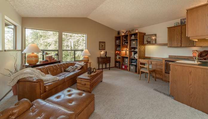 209  Blaine Rd, Woodland, WA 98674