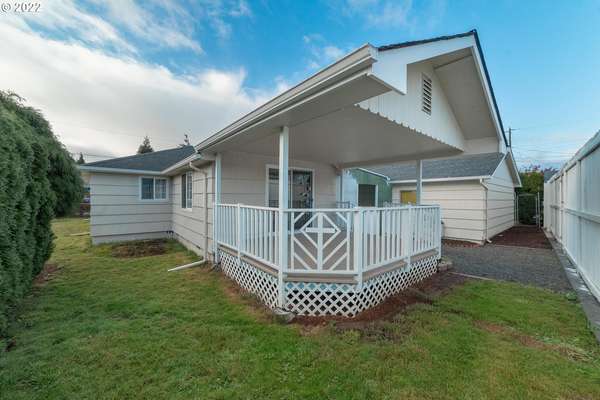 603 S Maple St, Kelso, WA 98626