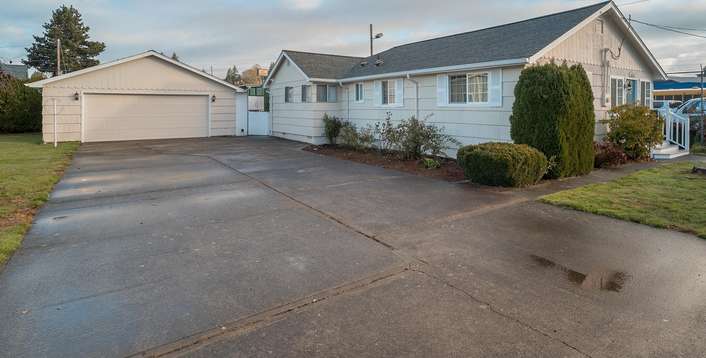 603 S Maple St, Kelso, WA 98626