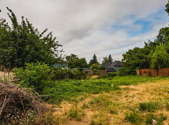 W 25th St, Vancouver, WA 98660