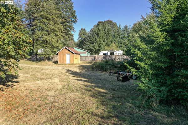 201  Coronet Dr, Ariel, WA 98603