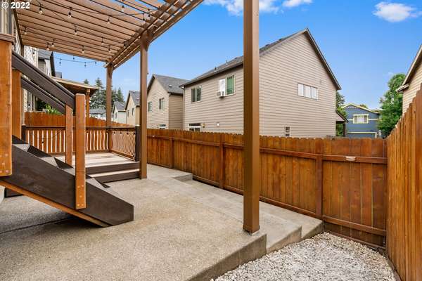 5704 NE 47th St, Vancouver, WA 98661