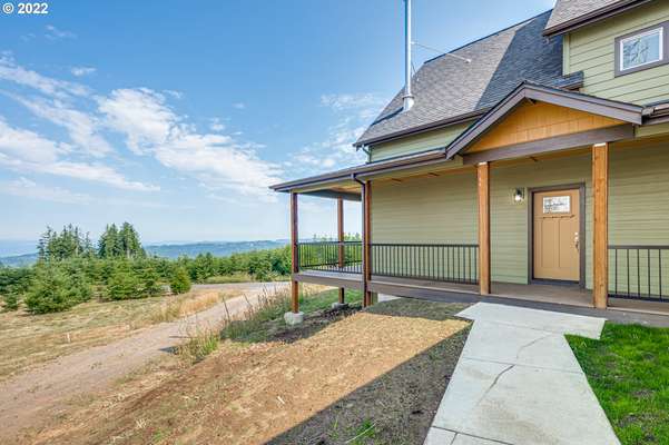 2570  China Garden Rd, Kalama, WA 98625