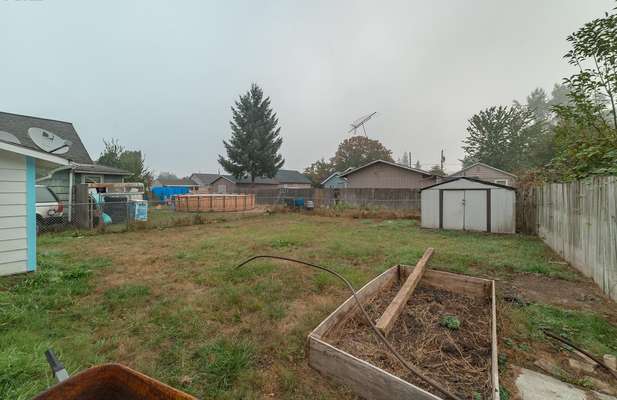 1104 S 7th Ave, Kelso, WA 98626