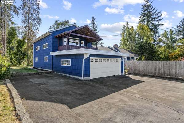 2140  Holcomb Loop Rd, Kelso, WA 98626