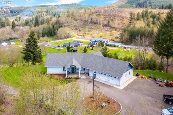 27605 NE Felkel Rd, Yacolt, WA 98675