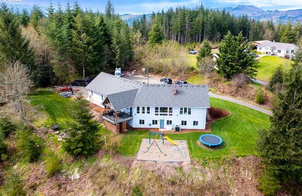 27605 NE Felkel Rd, Yacolt, WA 98675