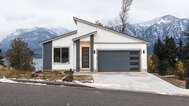 250 NE Lower Basso Cir, Stevenson, WA 98648