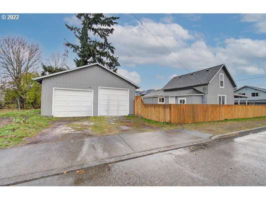 206  Lincoln St, Kelso, WA 98626