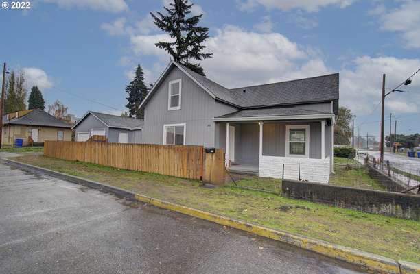 206  Lincoln St, Kelso, WA 98626