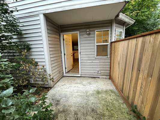 5906 NE 35th Cir, Vancouver, WA 98661