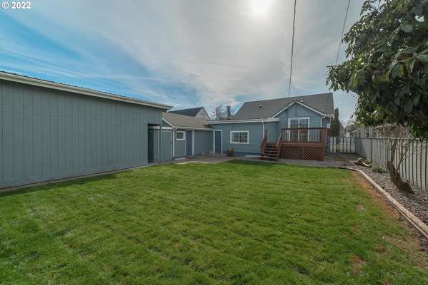 2808  Fir St, Longview, WA 98632