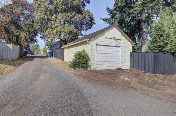 2702  P St, Vancouver, WA 98663