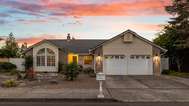 15309 SE Stevenson Dr, Vancouver, WA 98683