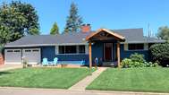 1214 NW 52nd St, Vancouver, WA 98663