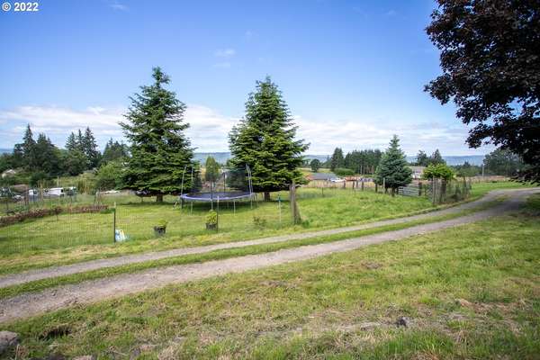 157  Sauer Rd, Kalama, WA 98625