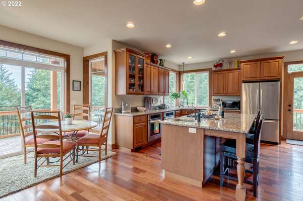 383  Hillsdale Dr, Woodland, WA 98674