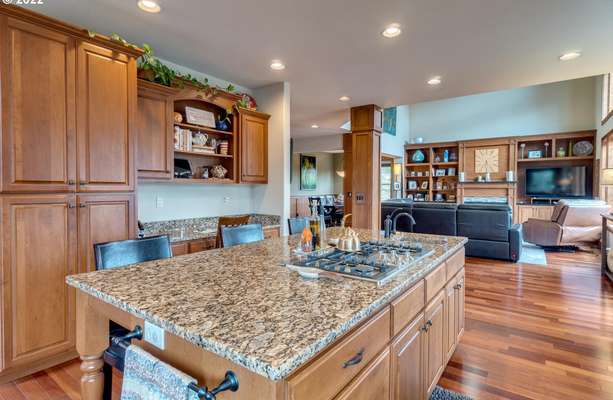 383  Hillsdale Dr, Woodland, WA 98674