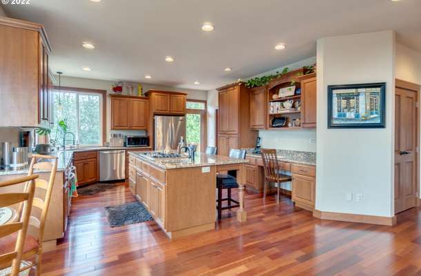 383  Hillsdale Dr, Woodland, WA 98674