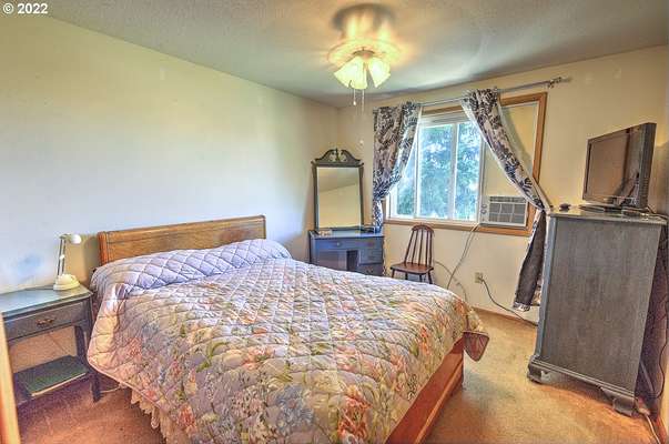 17306 NE 6th St, Vancouver, WA 98684