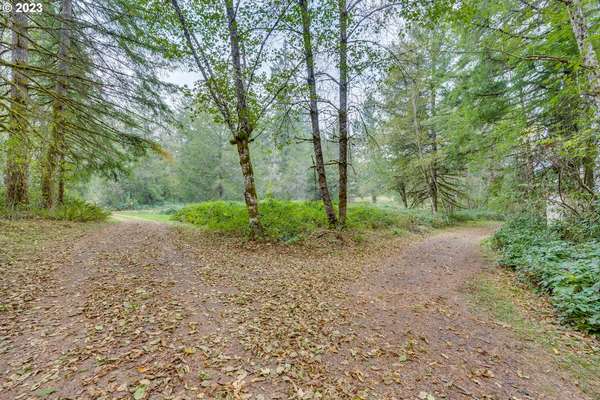 39422 SE Washougal River Rd, Washougal, WA 98671