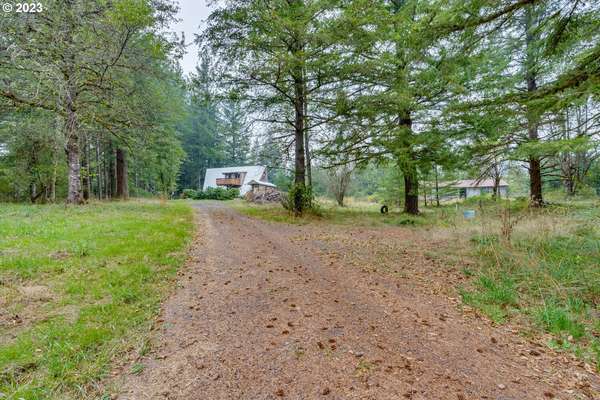 39422 SE Washougal River Rd, Washougal, WA 98671