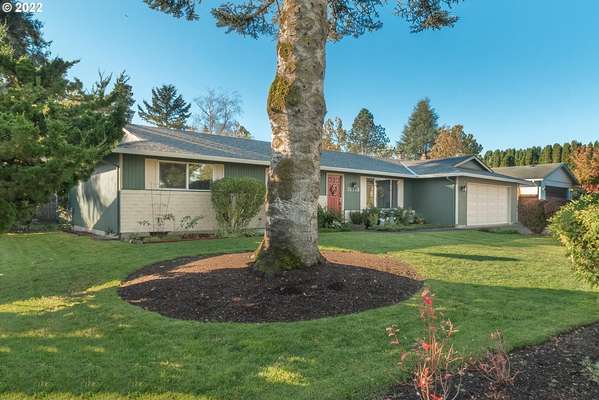 15713 SE 2nd St, Vancouver, WA 98684