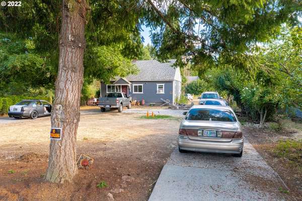 4215 E 18th St, Vancouver, WA 98661