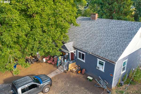 4215 E 18th St, Vancouver, WA 98661