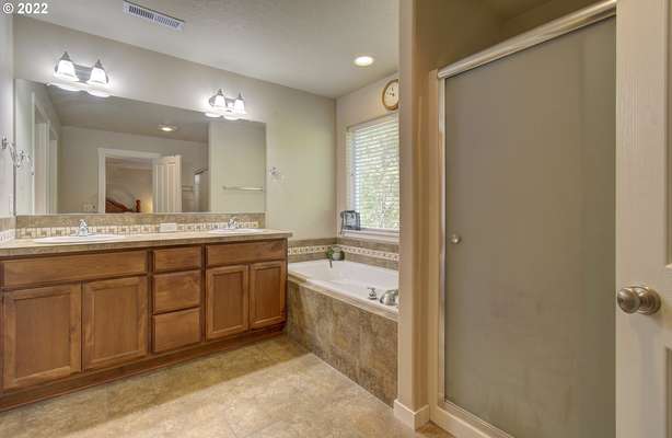 409 NW 21st Cir, Battle Ground, WA 98604