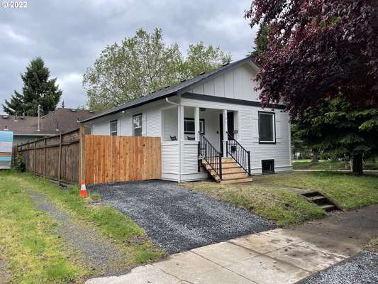 721 W 23rd St, Vancouver, WA 98660