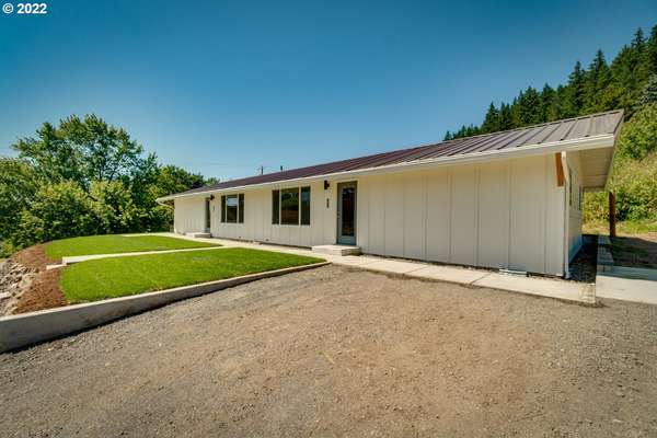 1002  Cedar St, Kalama, WA 98625