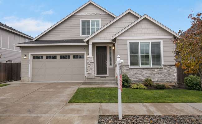 5215 NE 134th St, Vancouver, WA 98686