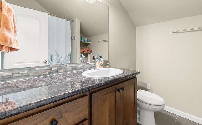 10805 NE 105th St, Vancouver, WA 98662