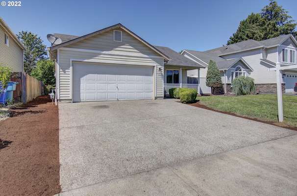 9006 NE 72nd St, Vancouver, WA 98662