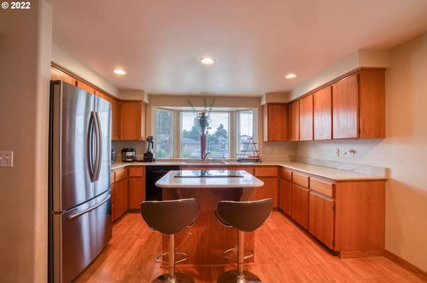 15713 NE 6th Cir, Vancouver, WA 98684