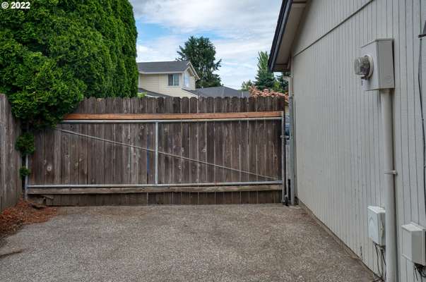 15713 NE 6th Cir, Vancouver, WA 98684