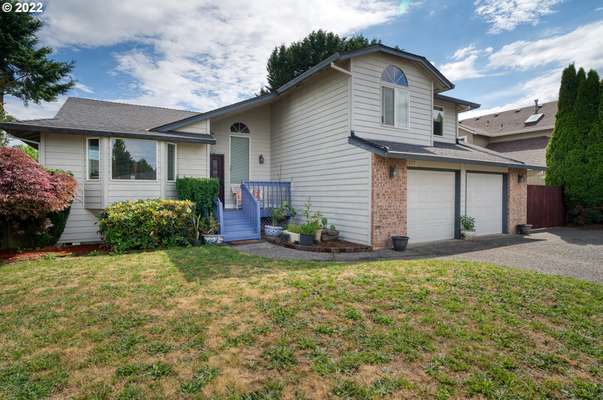 15713 NE 6th Cir, Vancouver, WA 98684