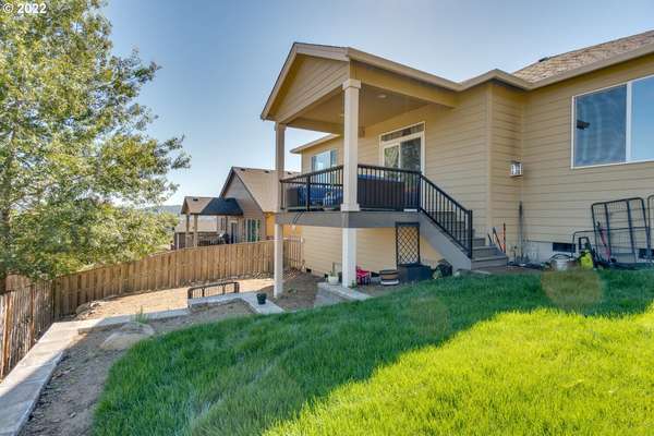 2430  41st St, Washougal, WA 98671