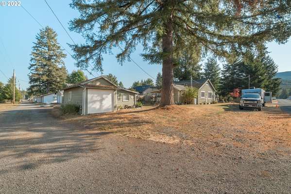 301  Taylor St, Ryderwood, WA 98581