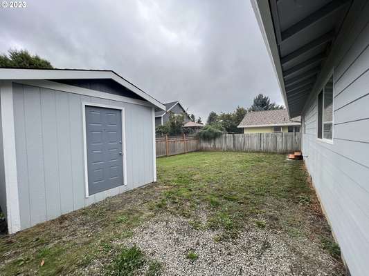 5 N Cook St, Ridgefield, WA 98642