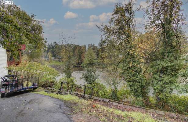 1072 N Shepherd Rd, Washougal, WA 98671