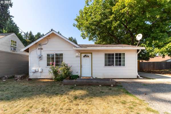 1904 N Grand Blvd, Vancouver, WA 98661